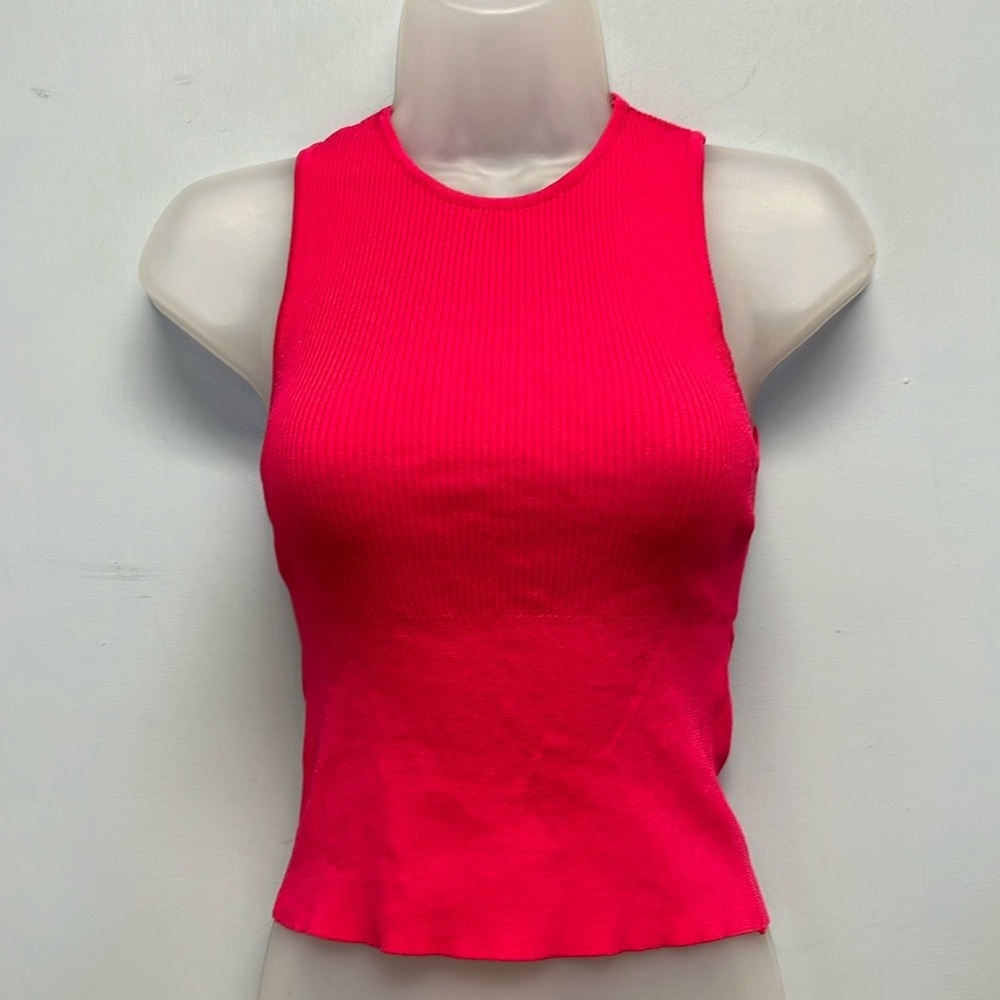 NWT Deluc Women’s Hydrus Top-Fuchsia Size Medium